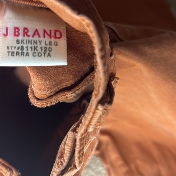 J BRAND BURNT ORANGE JEANS SIZE 26 - Picture 4 of 6